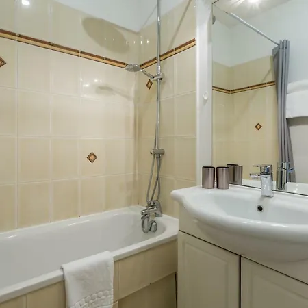 Bouquiere Apartment *